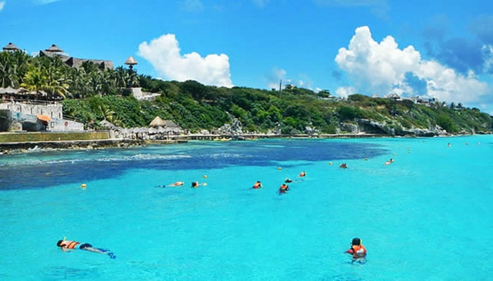 playa garrafon beach