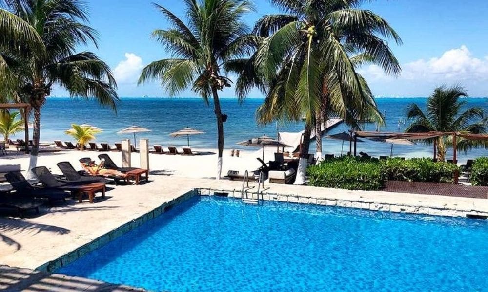 Zama Beach Club Isla Mujeres